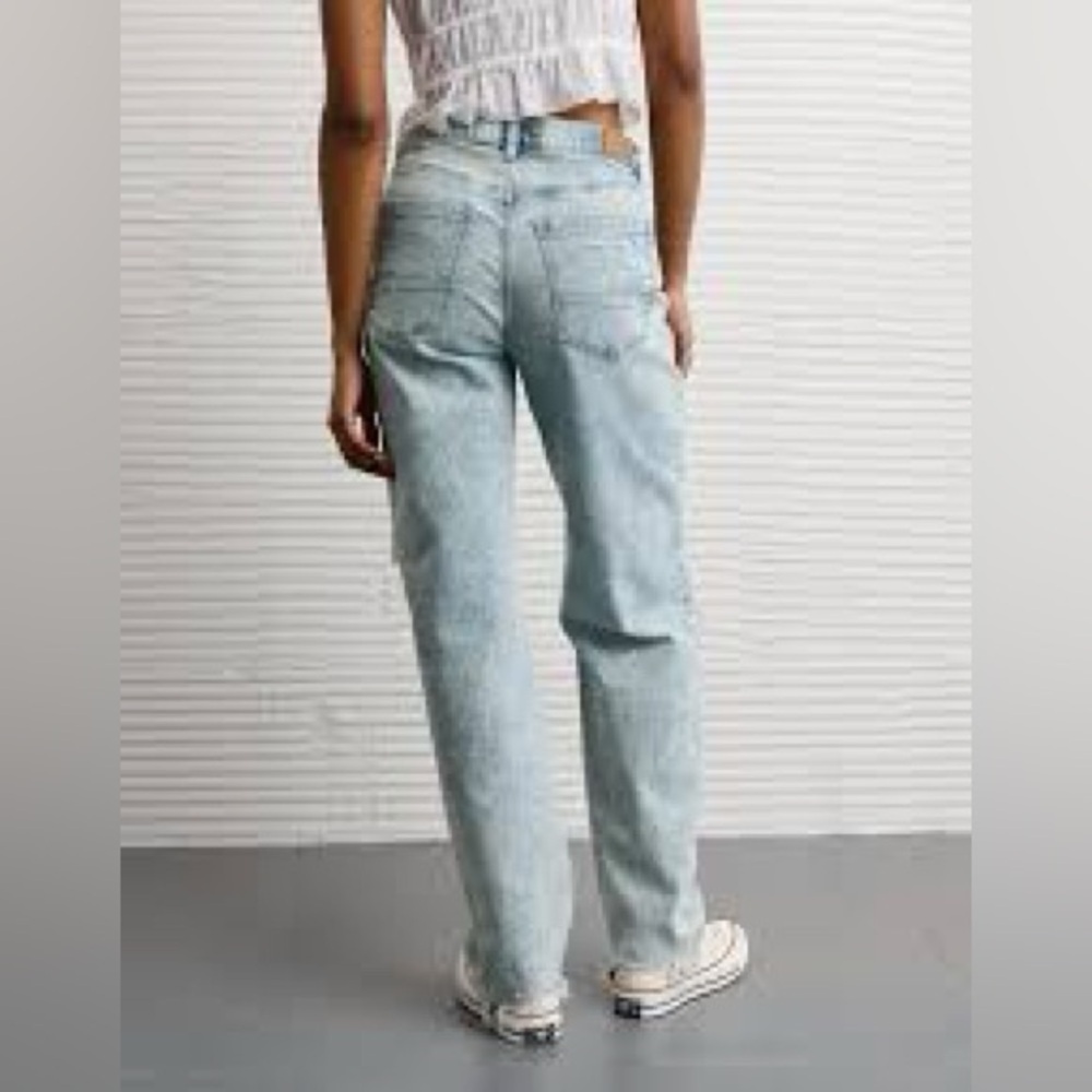 American Eagle Highest Rise Baggy Straight Jeans Light Wash Size 24